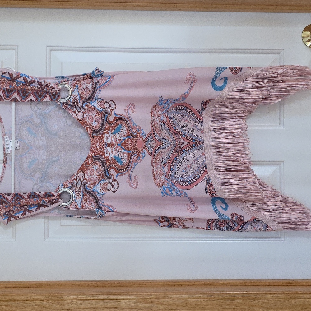 Womens Venus fringe top size 1x
